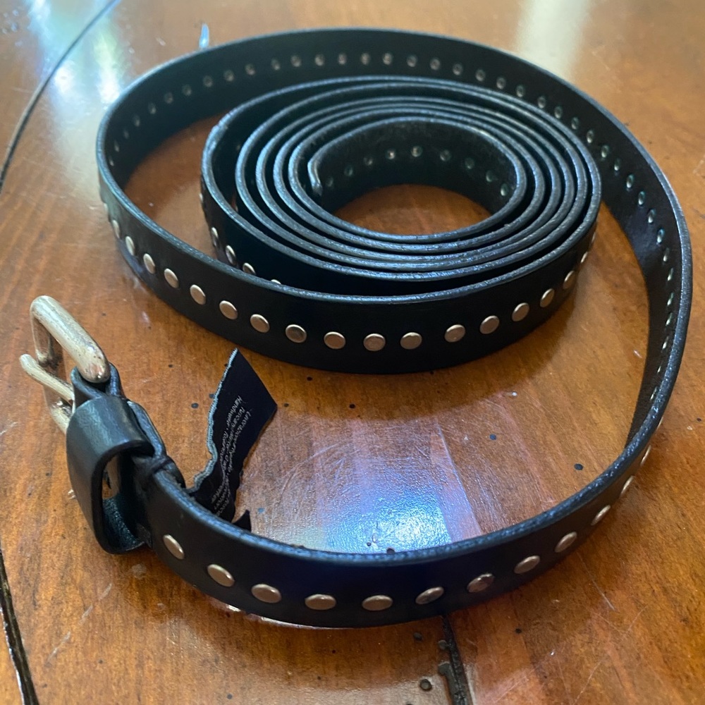 Post and Co. Leather and nickel studded belt from Tuscany 🪙